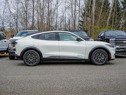 New 2024 Ford Mustang Mach-E Premium image 34