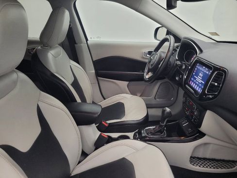 Used 2020 Jeep Compass Limited FWD image 21