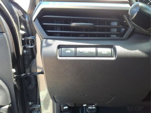 Used 2023 Nissan Altima 2.5 SV FWD image 14