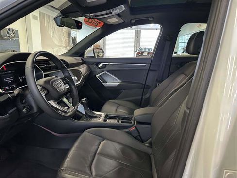 Used 2022 Audi Q3 2.0T Premium Plus w/ Premium Plus Package image 14