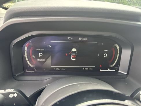 Used 2024 Nissan Rogue SL FWD image 19
