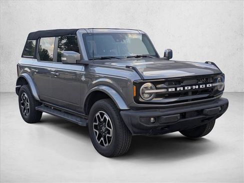 Used 2022 Ford Bronco Outer Banks AWD/4WD image 3