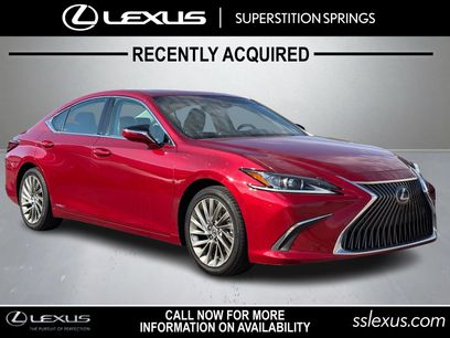 Used 2019 Lexus ES 300h w/ Luxury Package