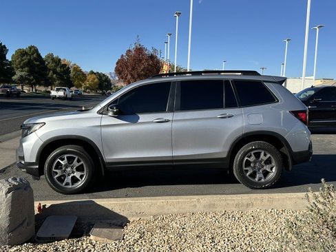 Used 2023 Honda Passport TrailSport image 6