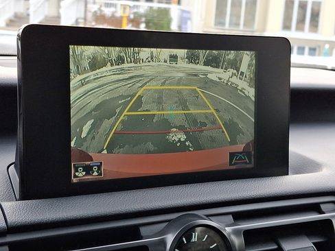 Certified 2023 Lexus IS 350 F Sport image 18