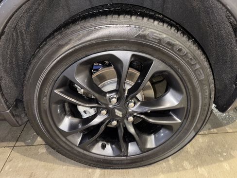 Used 2024 Dodge Durango R/T w/ Blacktop Package image 19