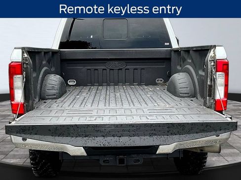 Certified 2019 Ford F250 Lariat w/ Lariat Value Package AWD/4WD image 7