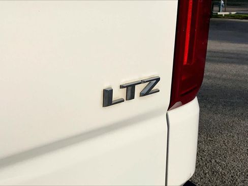 Used 2022 Chevrolet Silverado 1500 LTZ w/ LTZ Premium Texas Edition RWD image 7