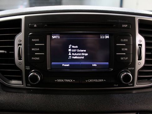 Used 2019 Kia Sportage LX image 19