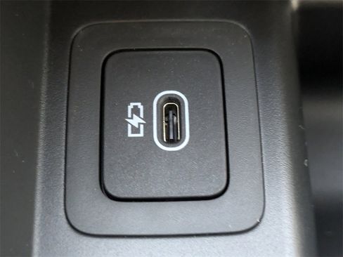 New 2026 Land Rover Range Rover Velar Dynamic SE image 28