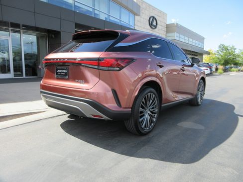 Used 2023 Lexus RX 350 AWD image 9
