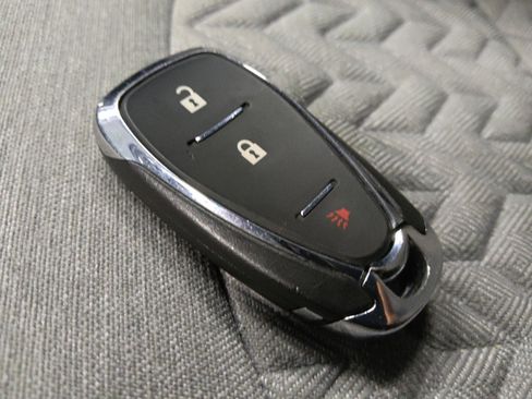 Used 2022 Chevrolet Equinox LS w/ LPO, Floor Liner Package FWD image 32