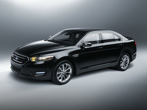 Used 2017 Ford Taurus Limited FWD image 1