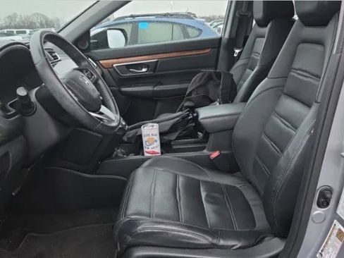 Used 2017 Honda CR-V Touring image 11