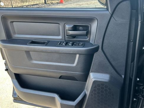 Used 2015 RAM 1500 Express image 22