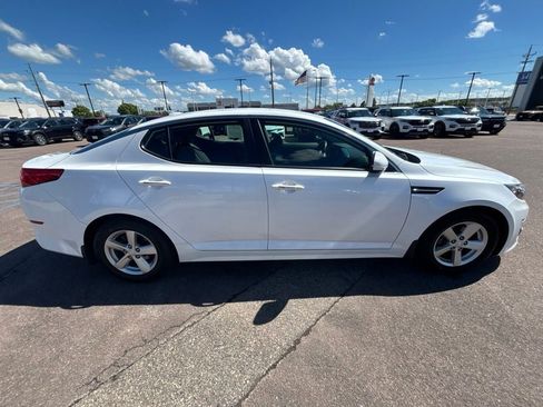 Used 2015 Kia Optima LX w/ LX Convenience Plus Package FWD image 4