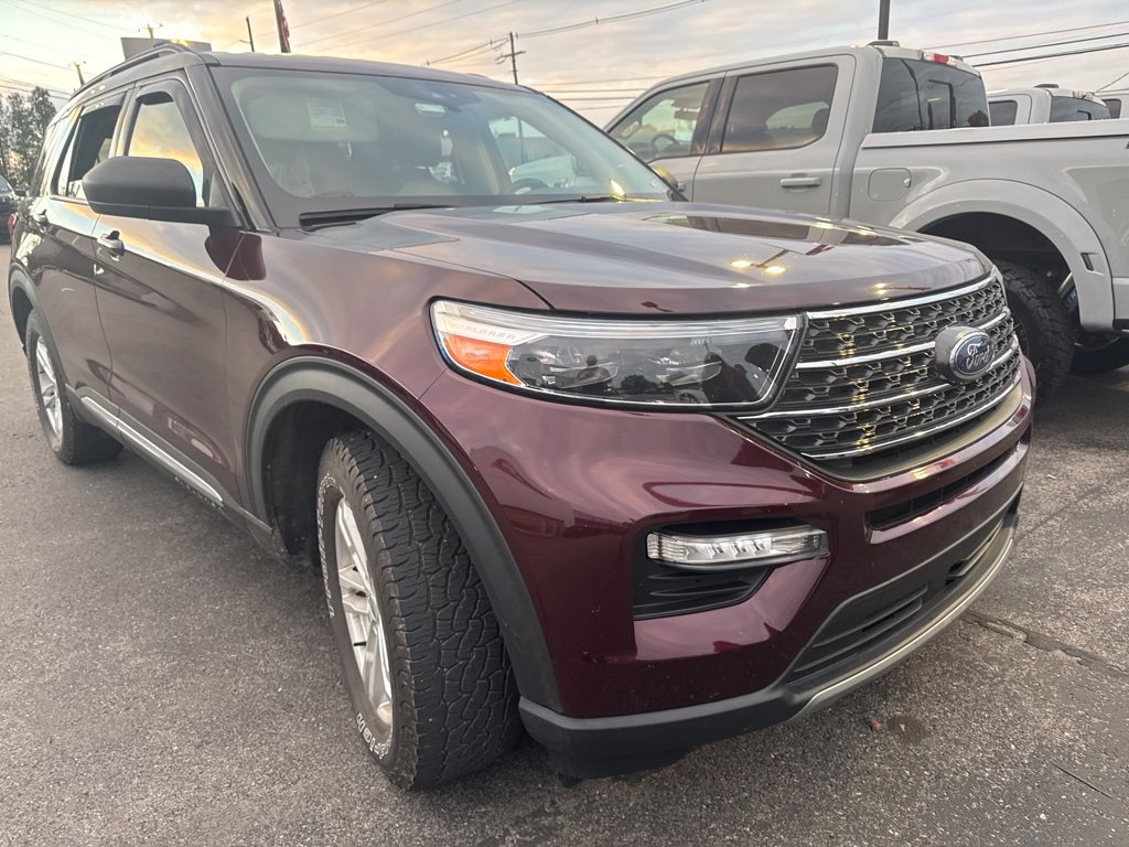 Used 2022 Ford Explorer XLT AWD/4WD image 4