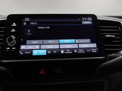Used 2025 Honda Ridgeline Sport image 26