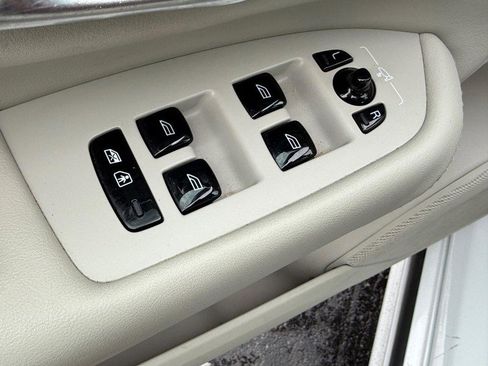 Certified 2023 Volvo XC90 B5 Plus w/ Protection Package Premier image 16