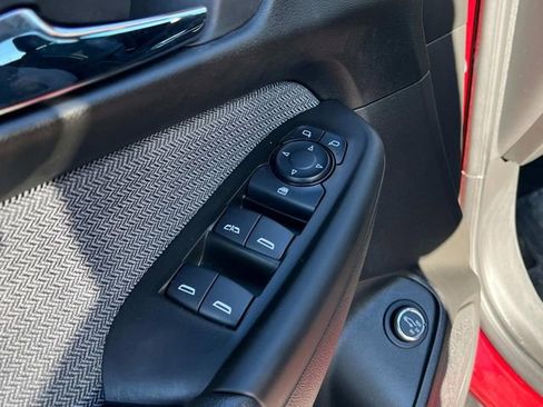 Certified 2025 Chevrolet TrailBlazer LT w/ Convenience Package image 30