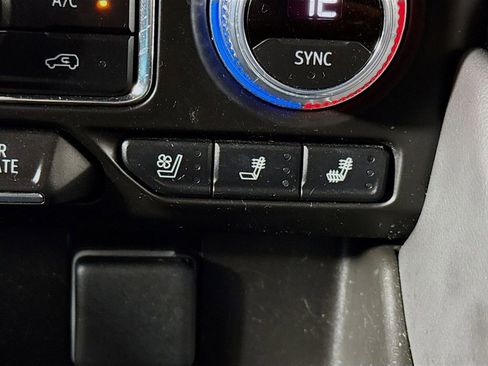 Used 2023 GMC Yukon AT4 w/ Technology Package image 21