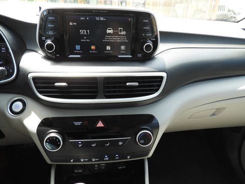 Used 2020 Hyundai Tucson Value FWD image 40