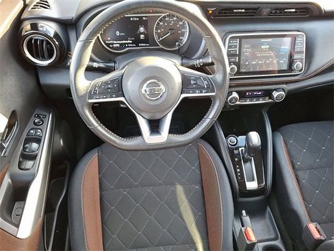 Used 2020 Nissan Kicks SR w/ Interior Electronics Package image 11
