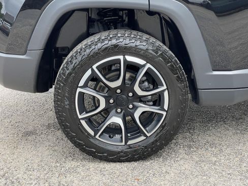 Certified 2024 Jeep Compass Trailhawk w/ Trailhawk Elite Group AWD/4WD image 56