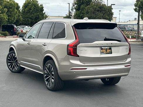 New 2026 Volvo XC90 T8 Plus w/ Protection Package Premier AWD/4WD image 5