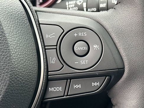 New 2025 Toyota RAV4 XLE image 30