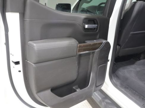 Used 2019 Chevrolet Silverado 1500 LT Trail Boss AWD/4WD image 19