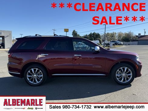 Used 2024 Dodge Durango Citadel image 2