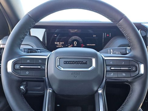 New 2026 GMC Yukon XL Denali w/ Sun & Power Step Package image 12