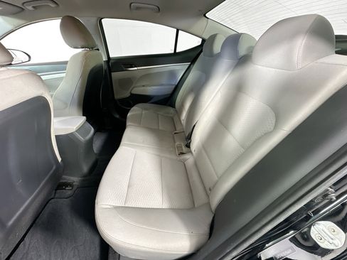 Used 2020 Hyundai Elantra SE w/ Cargo Package (C1) image 22