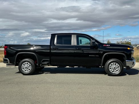 New 2025 Chevrolet Silverado 2500 LT w/ All Star Edition image 3