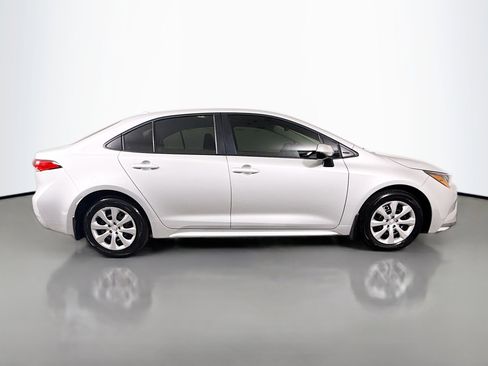 Used 2026 Toyota Corolla LE image 11