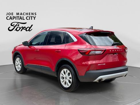 Used 2023 Ford Escape Active w/ Tech Pack #1 AWD/4WD image 8