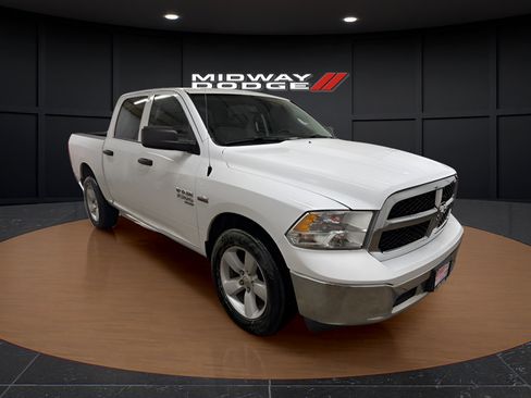 Used 2023 RAM 1500 Classic SLT AWD/4WD image 1