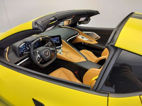 Used 2021 Chevrolet Corvette Stingray Preferred Cpe w/ Battery Protection Package RWD image 23