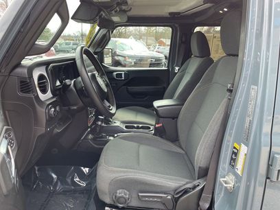 Used 2024 Jeep Wrangler Unlimited