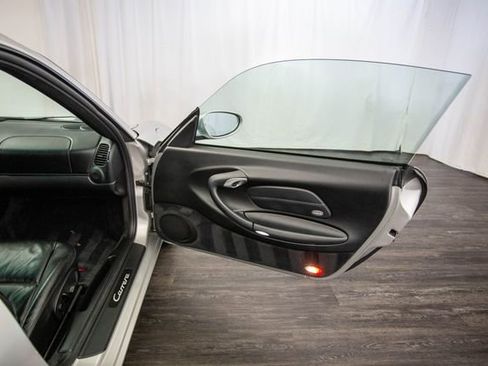 Used 2001 Porsche 911 2dr Carrera Coupe Tiptronic image 16