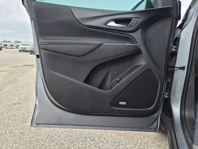 Used 2023 Chevrolet Equinox RS w/ RS Leather Package FWD image 13