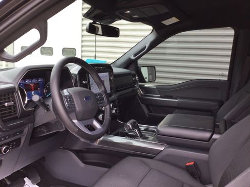 Used 2023 Ford F150 XLT w/ Equipment Group 302A High image 7