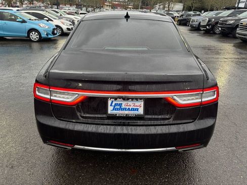 Used 2019 Lincoln Continental Premiere image 6