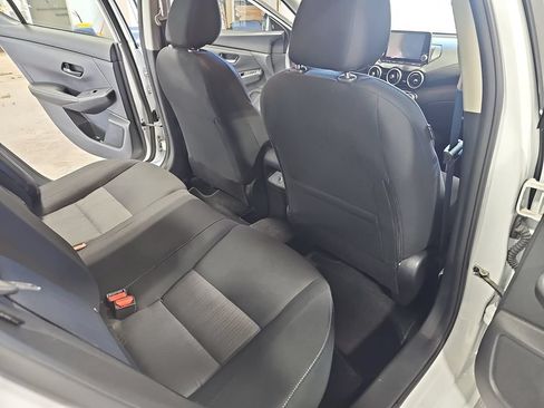 Used 2025 Nissan Sentra SV FWD image 11