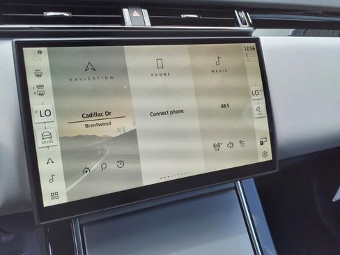 New 2025 Land Rover Range Rover Velar S AWD/4WD image 39