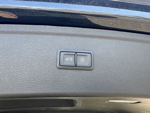 Used 2024 Audi SQ5 Premium Plus image 34