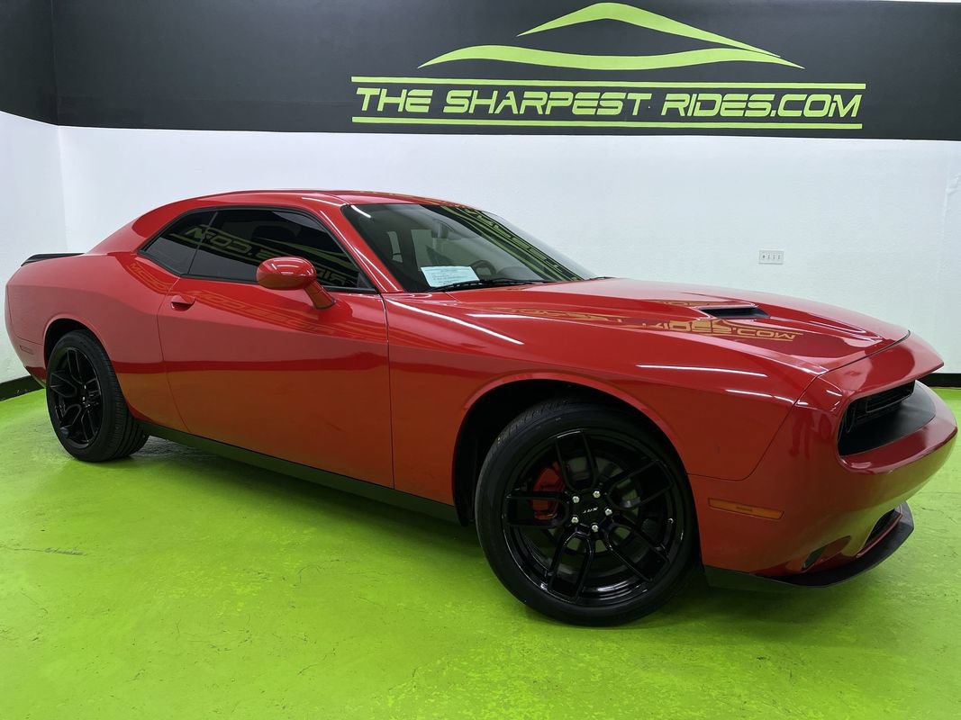 Used 2022 Dodge Challenger SXT w/ Blacktop Package RWD image 1