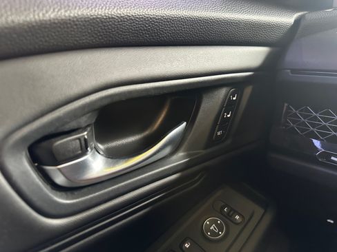 Used 2024 Honda Accord EX-L image 17