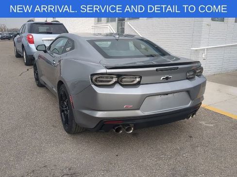 Used 2023 Chevrolet Camaro LT w/ RS Package image 4